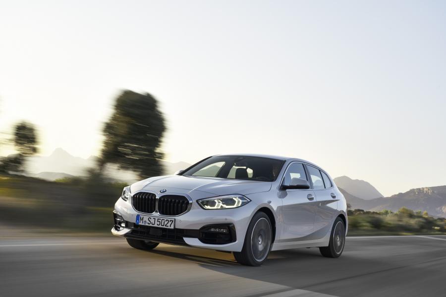  BMW 118i Sportline (F40) 2019 года  (WW) (фото 17 из 81)
